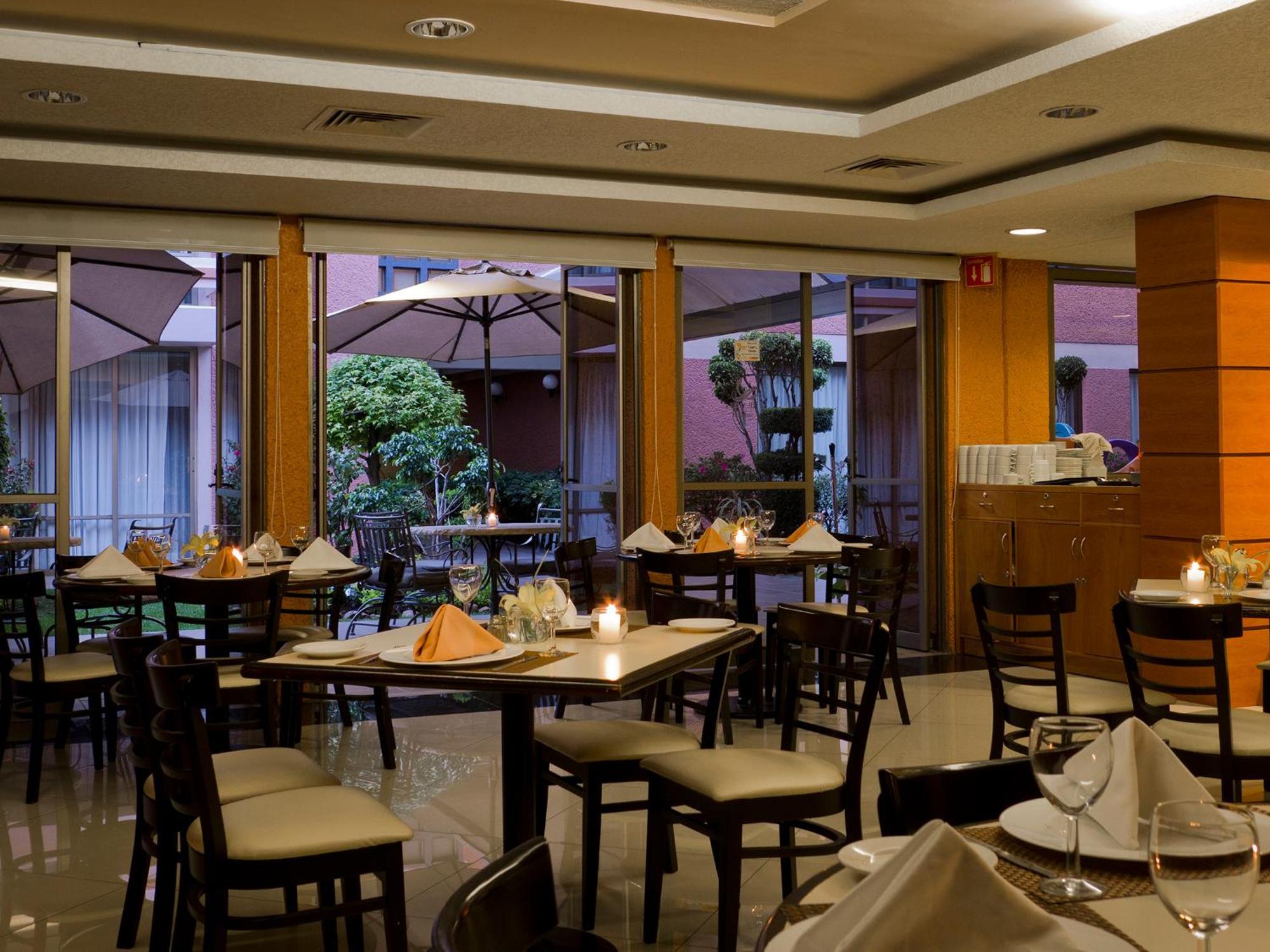 Hotel Horizon & Convention Center Morelia Extérieur photo